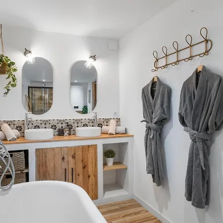 Essencia Apartment